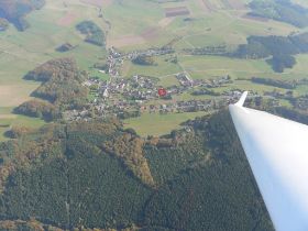 Luftbild Feusdorf  mit KZ.jpg